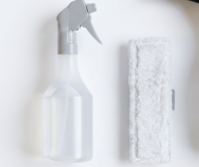 Kit Nettoyage complet β Spray + Microfibre